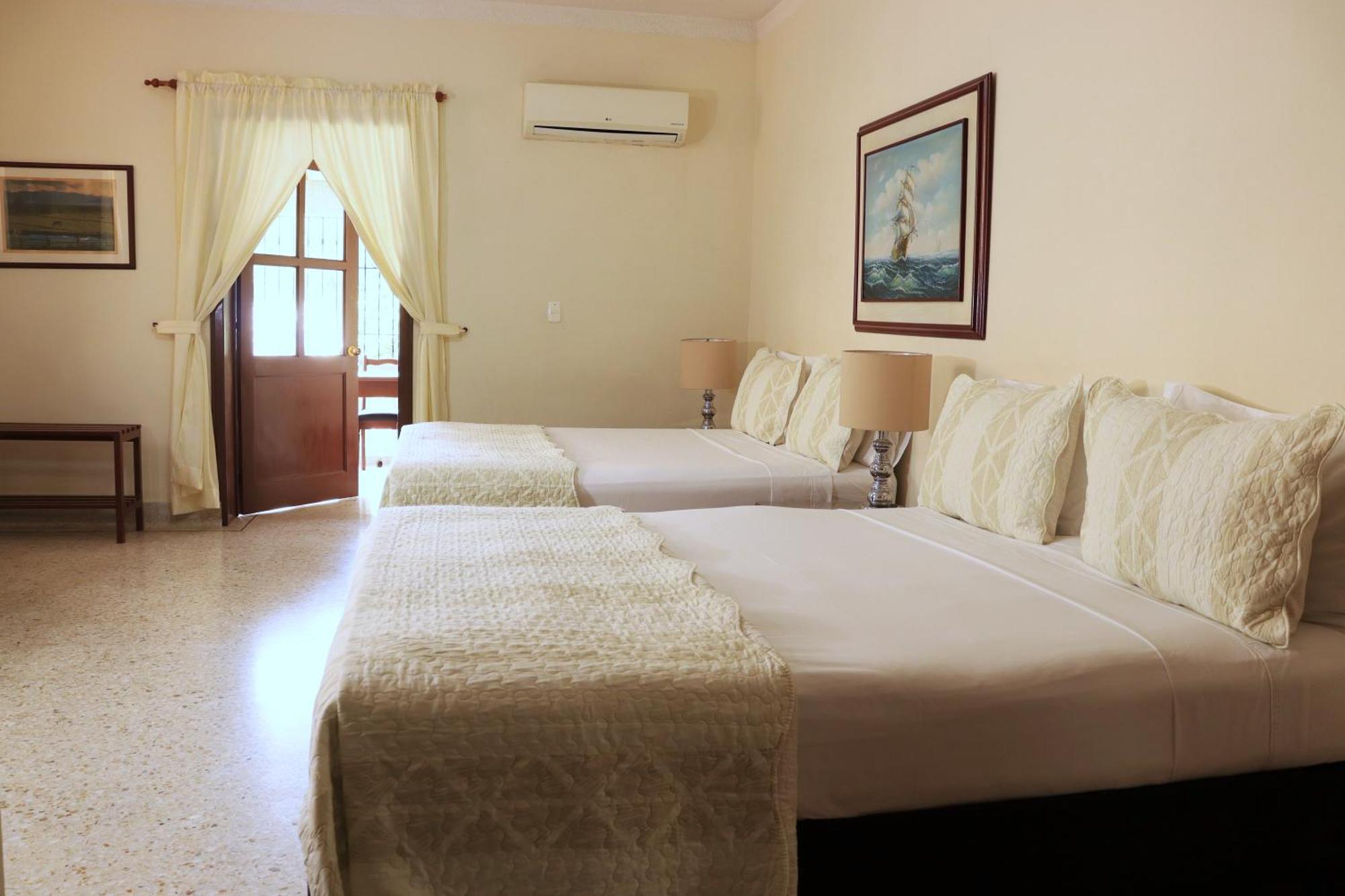 Hotel Stein Colonial กาลี ภายนอก รูปภาพ