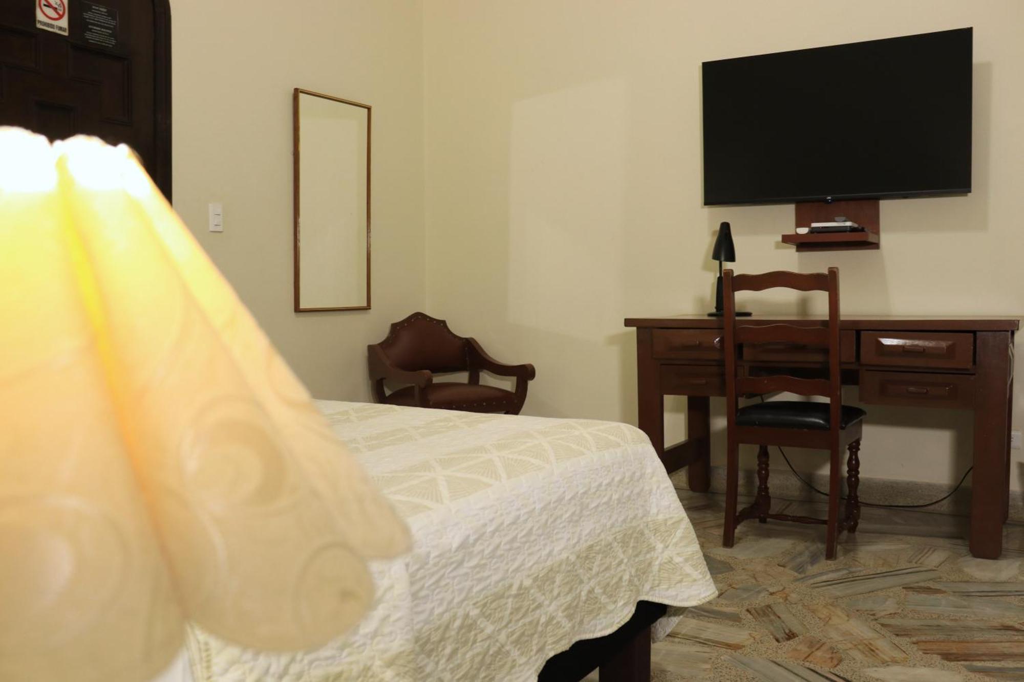 Hotel Stein Colonial กาลี ภายนอก รูปภาพ